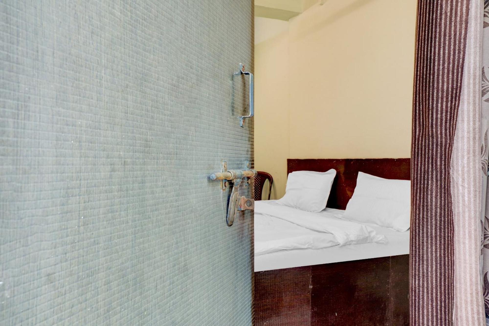 Hotel O Shree Radha Guest House Jhānsi Extérieur photo