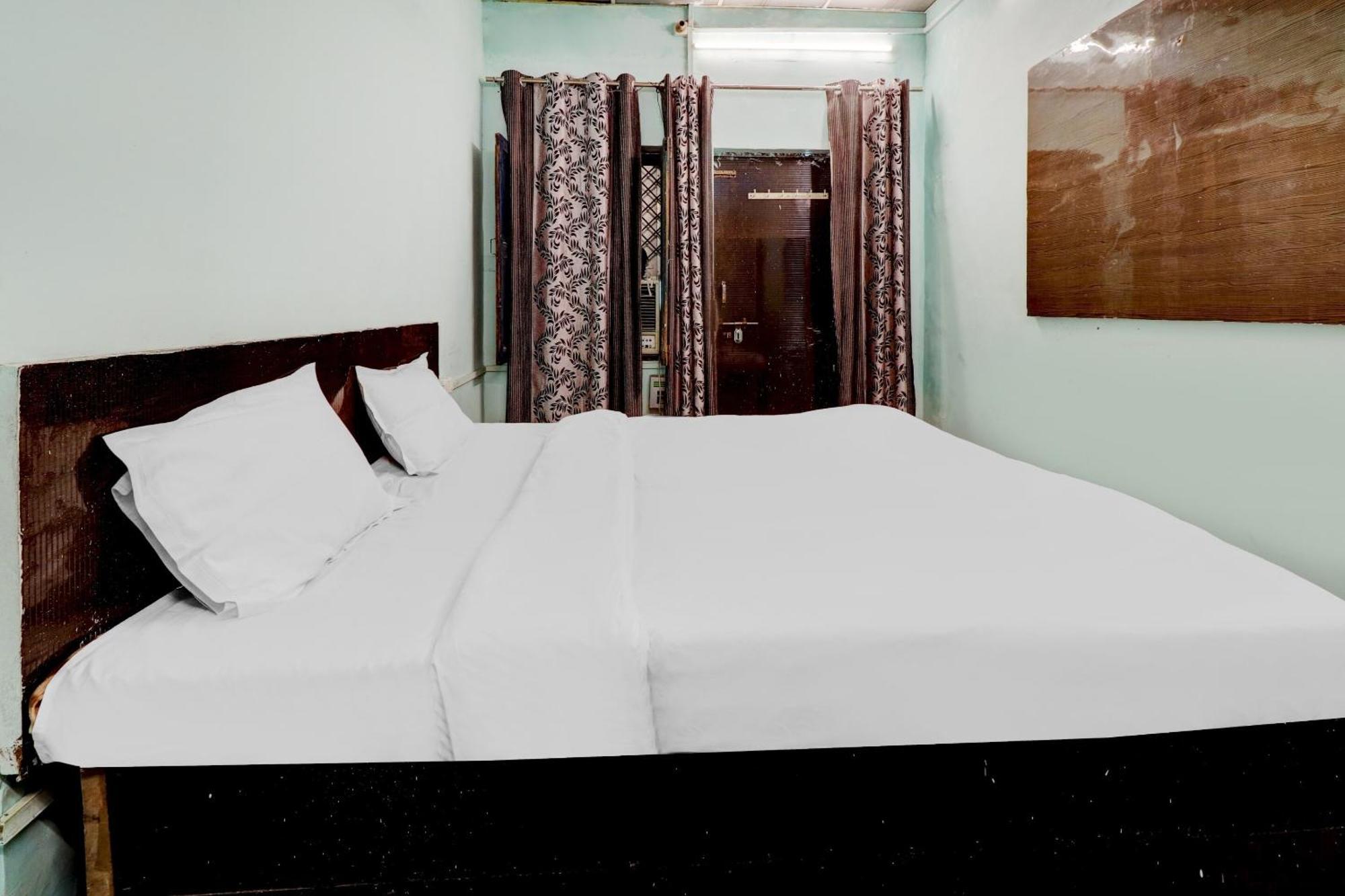 Hotel O Shree Radha Guest House Jhānsi Extérieur photo