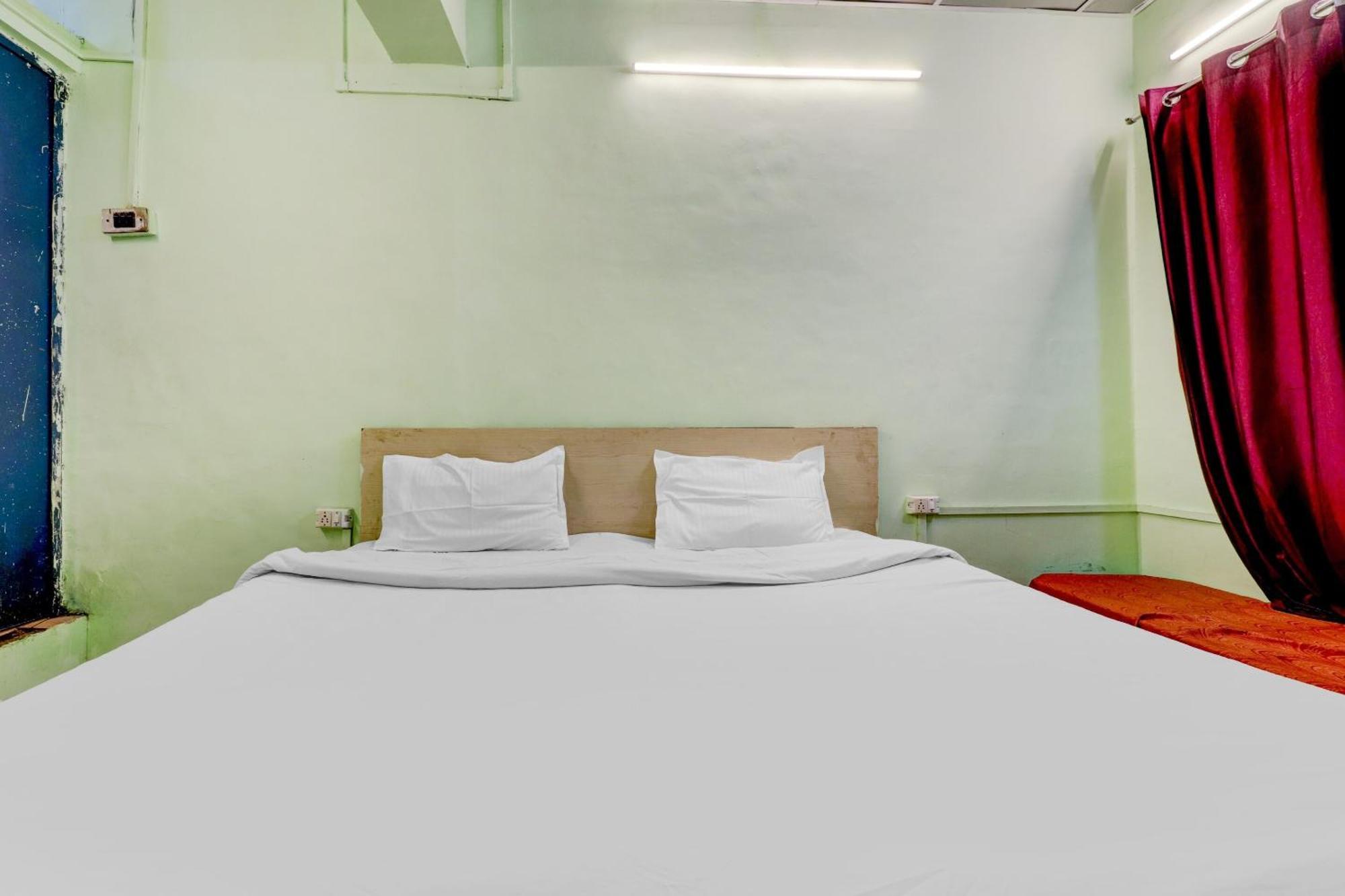 Hotel O Shree Radha Guest House Jhānsi Extérieur photo
